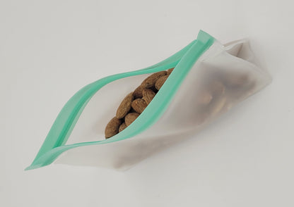 Reusable set of 6 Zipper Food Storage Bags. Silicone, BPA Free